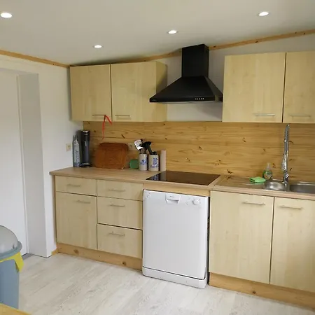 Mont Lilas - Halte En Vallee De Meuse Heer