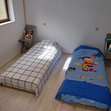 Mont Lilas - Halte En Vallee De Meuse *