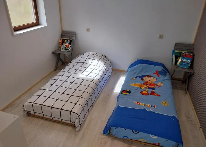 Mont Lilas - Halte En Vallee De Meuse *